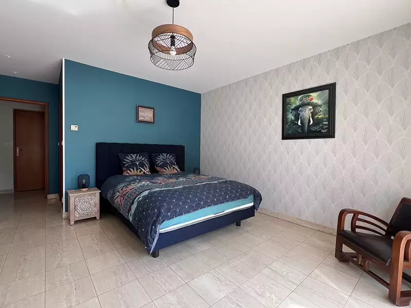 Maison, 260 m²