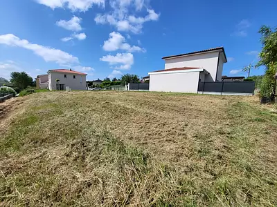 Terrain, 408 m²