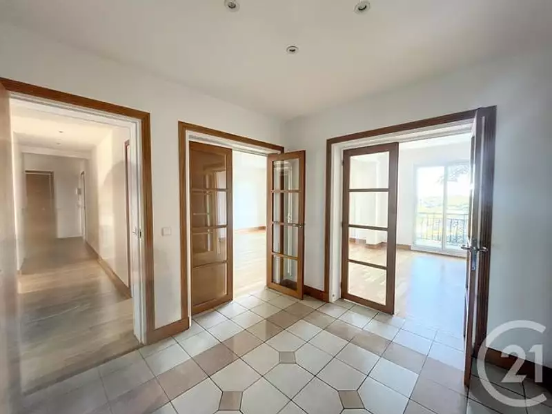 Appartement, 190,5 m²