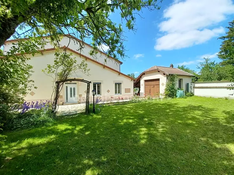 Maison, 210 m²