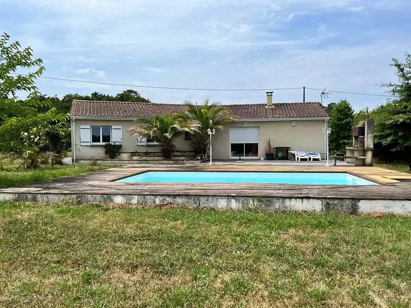 Maison, 102 m²