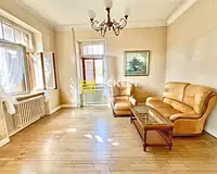 Maison, 239 m²