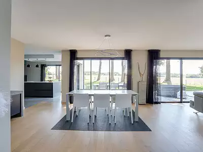 Maison, 201,7 m²
