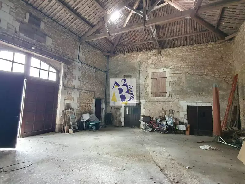 Maison, 221 m²