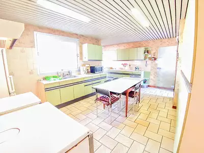 Maison, 570 m²