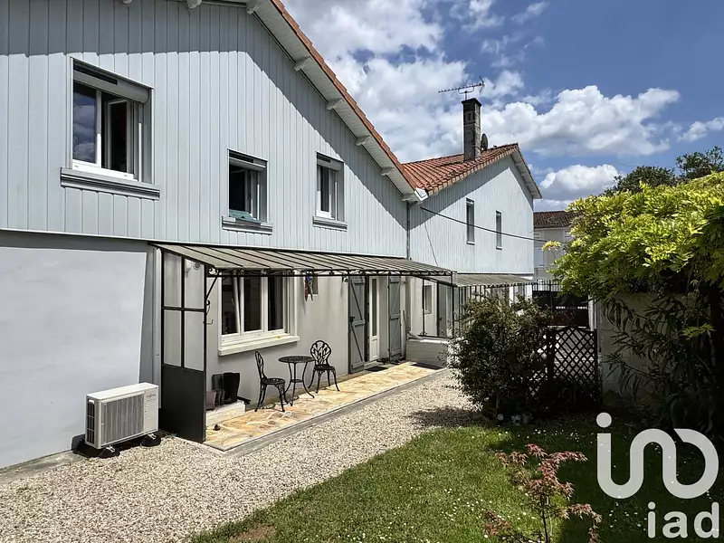 Maison, 219 m²