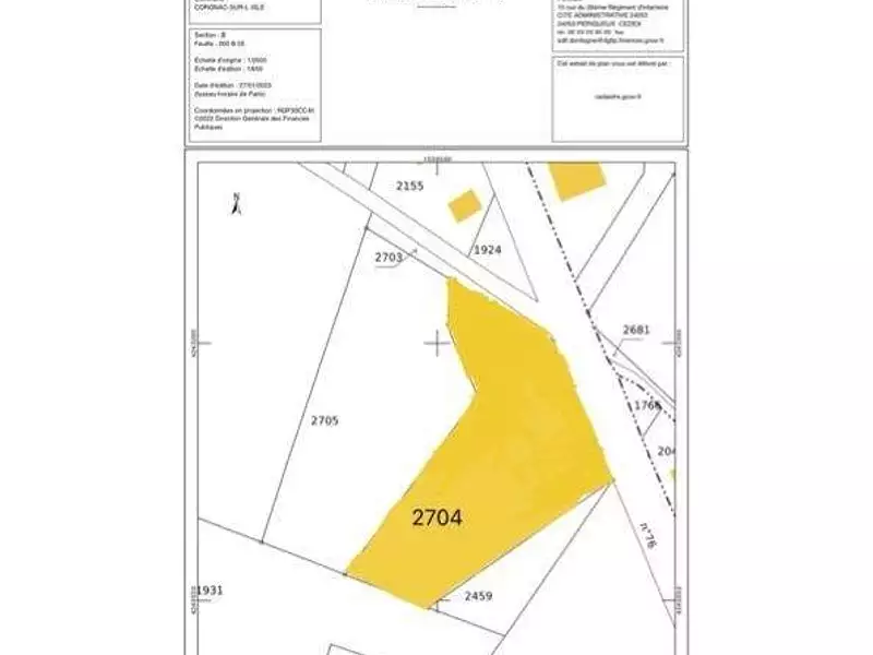 Terrain, 2 415 m²