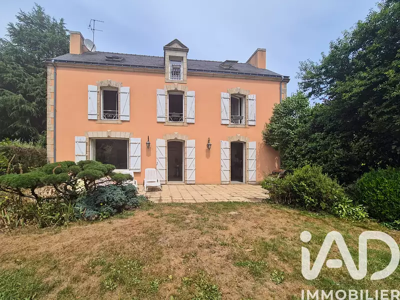 Maison, 251 m²