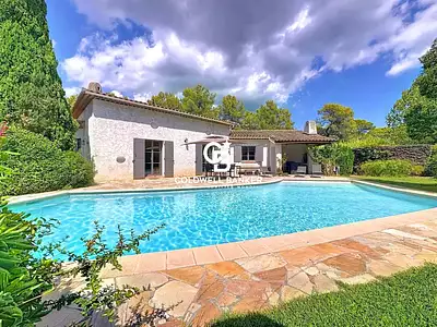Maison, 180 m²