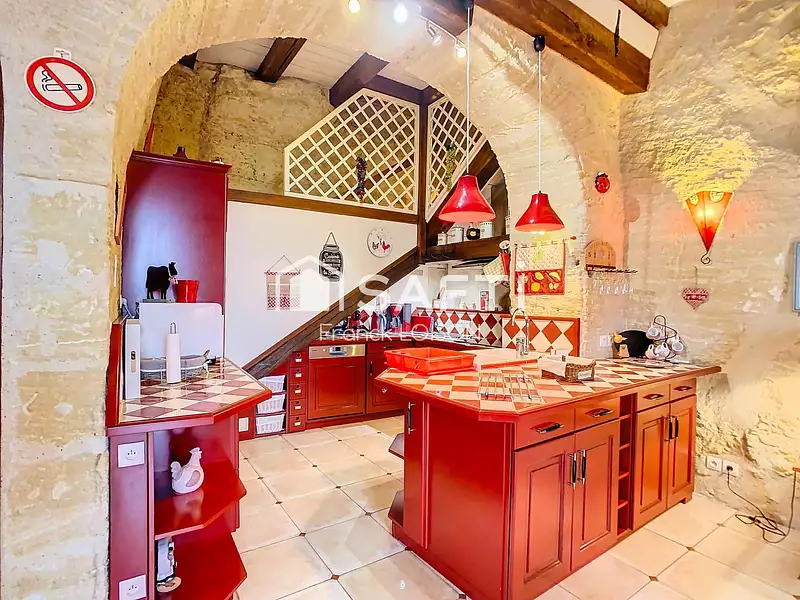 Maison, 220 m²