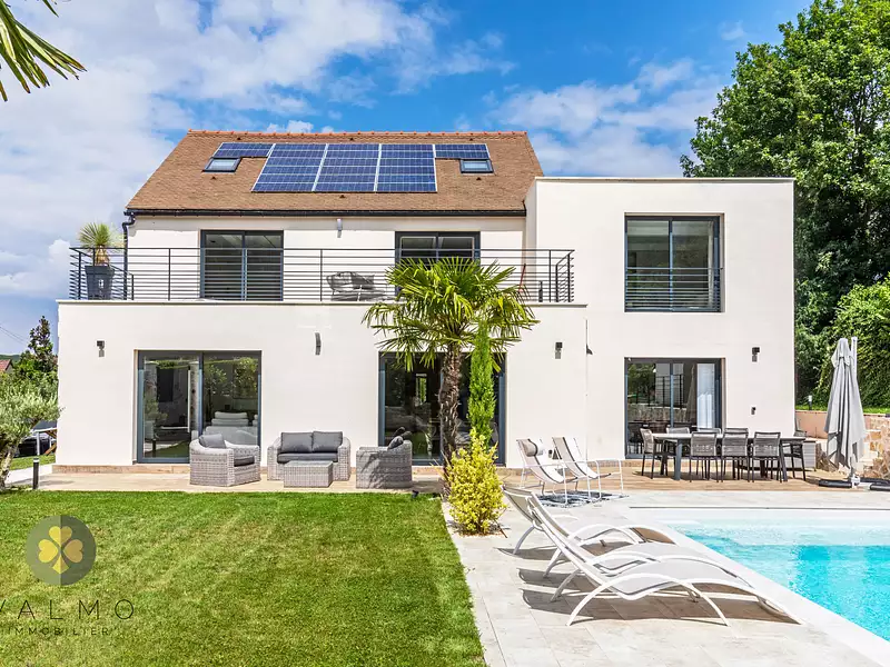 Maison, 315 m²