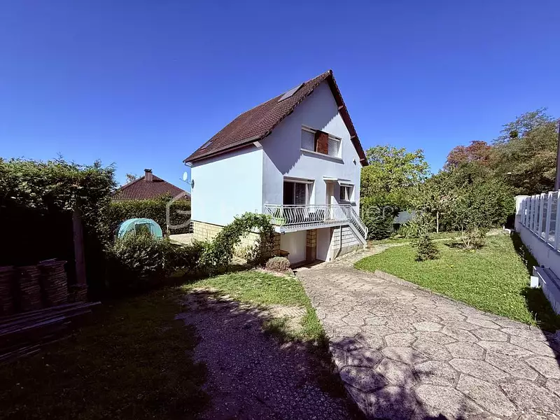 Maison, 132 m²