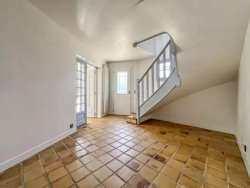 Maison, 180 m²