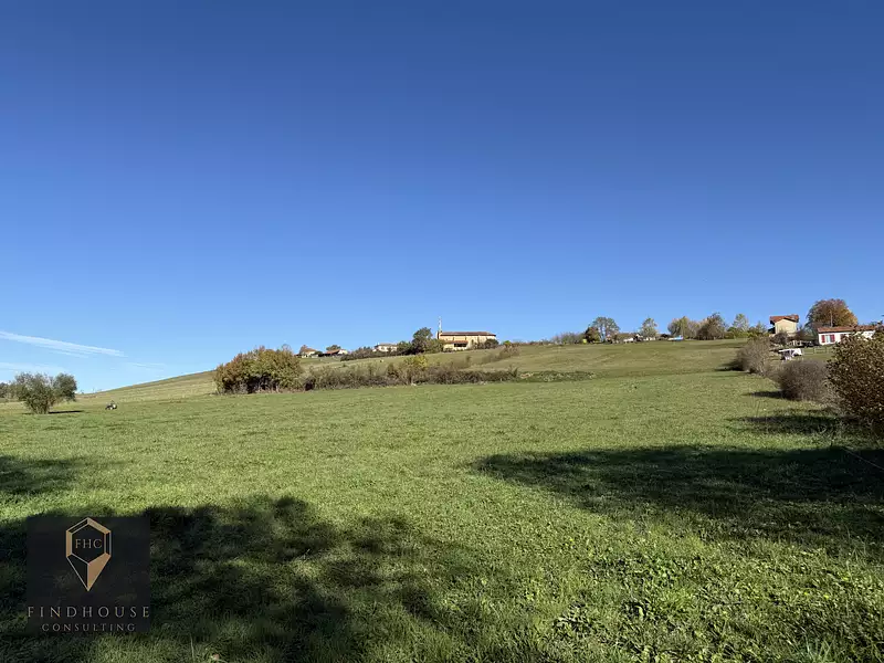 Terrain, 7 570 m²