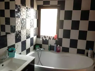 Maison, 300 m²