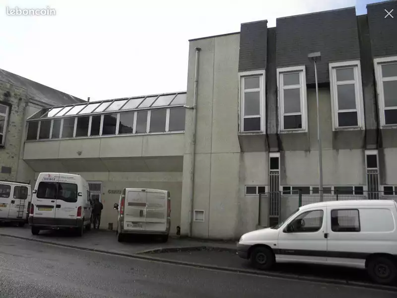 Immeuble, 3 000 m²