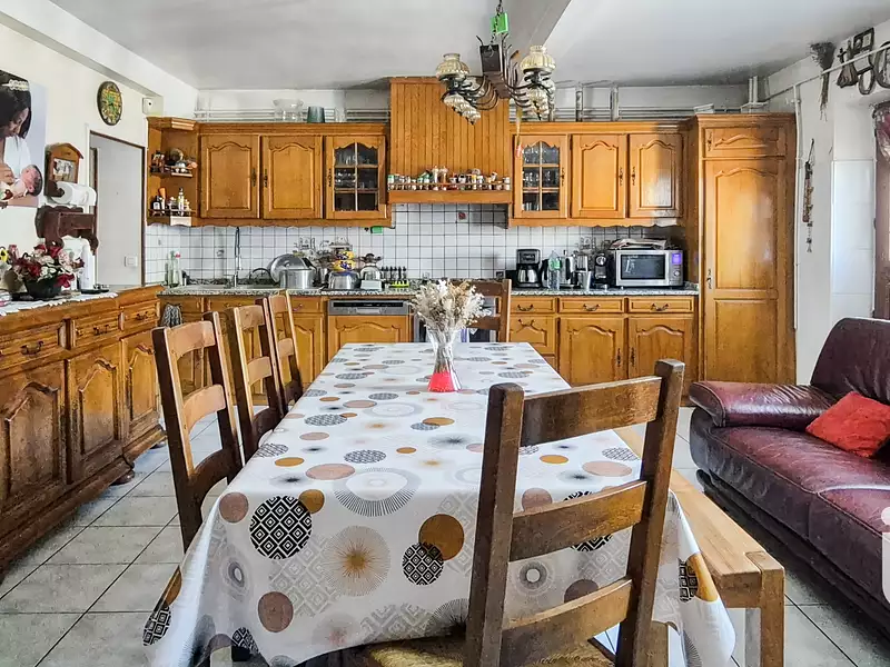 Maison, 180 m²