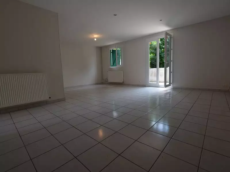 Maison, 83 m²