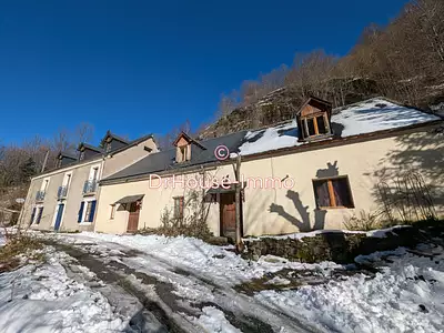 Maison, 270 m²