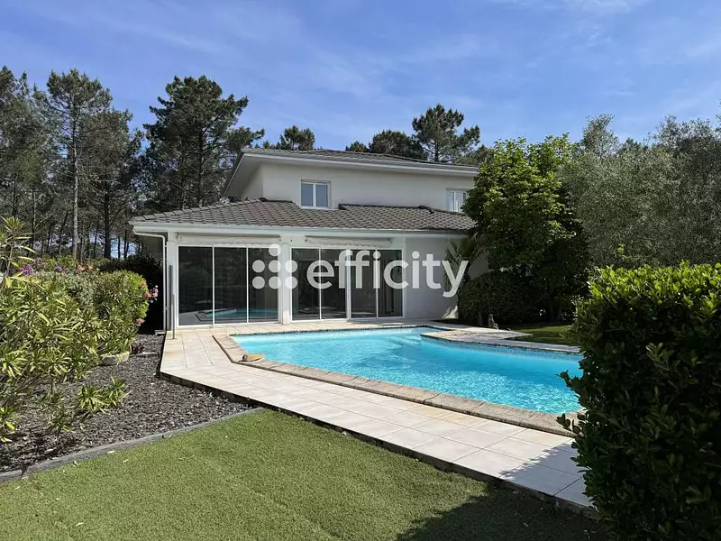Maison, 193 m²