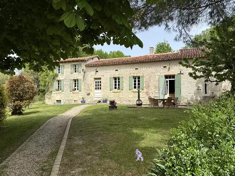 Maison, 339 m²