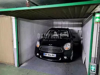 Parking, 12,8 m²