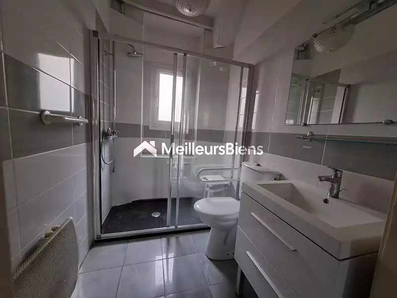 Immeuble, 341 m²
