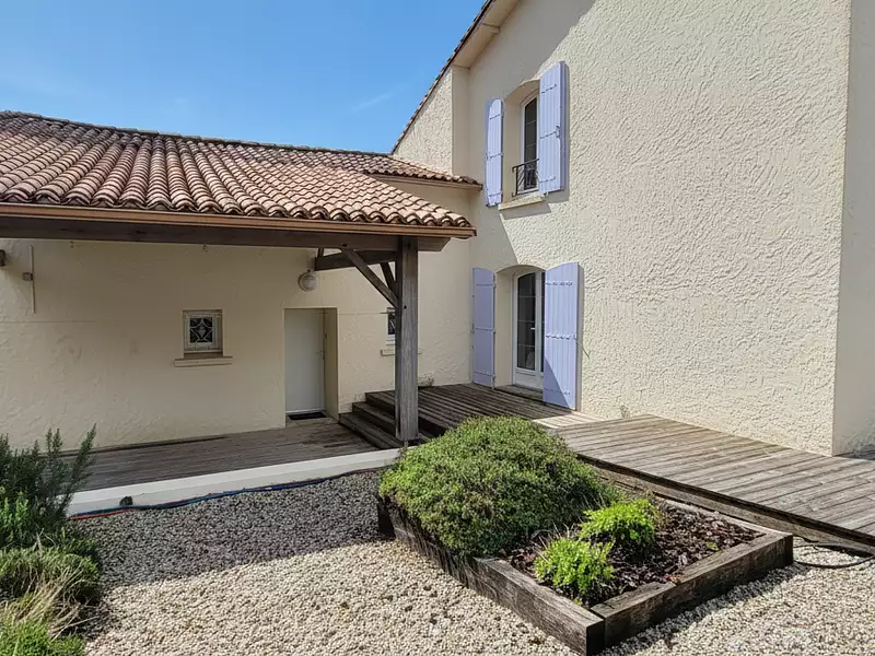 Maison, 180 m²