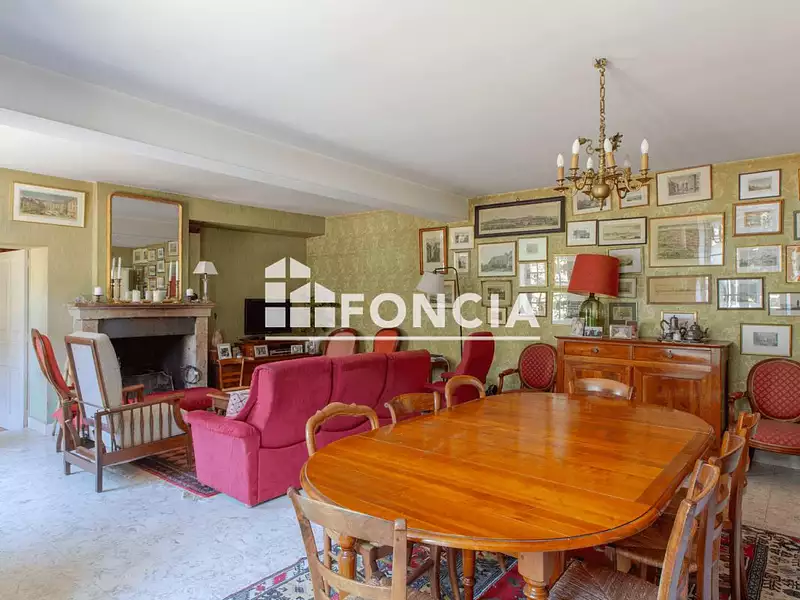 Maison, 200 m²