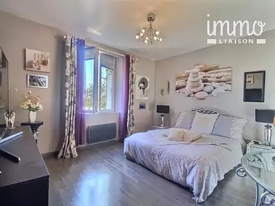Maison, 242 m²