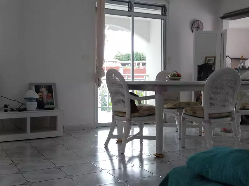 Maison, 225 m²