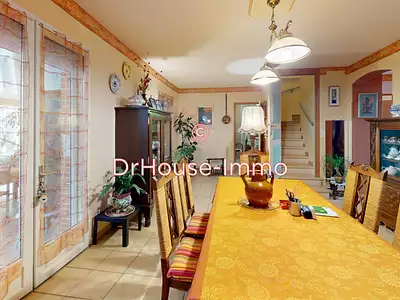 Maison, 182 m²