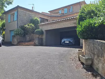 Maison, 235 m²