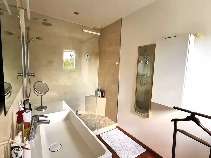 Maison, 200 m²