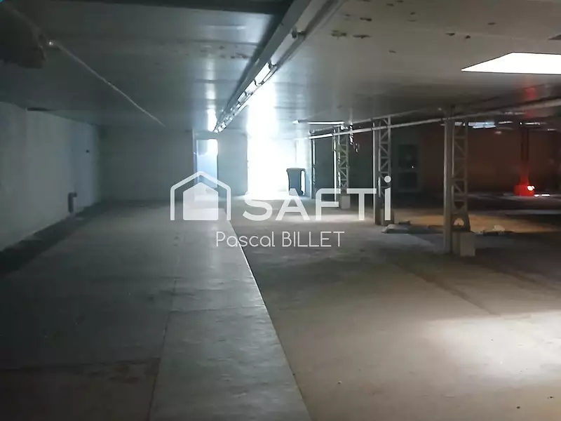 Divers, 750 m²
