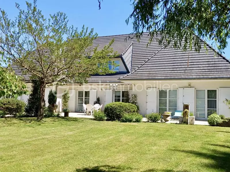 Maison, 353 m²