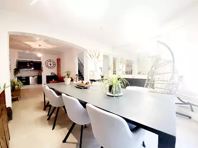 Maison, 218 m²