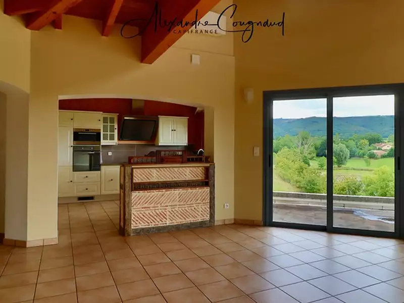 Maison, 145 m²