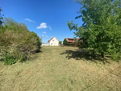 Terrain, 885 m²
