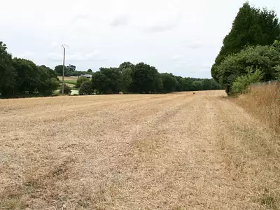 Terrain, 22 800 m²