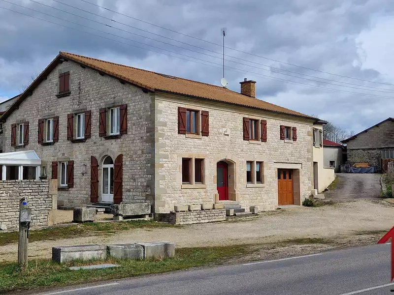 Maison, 258 m²