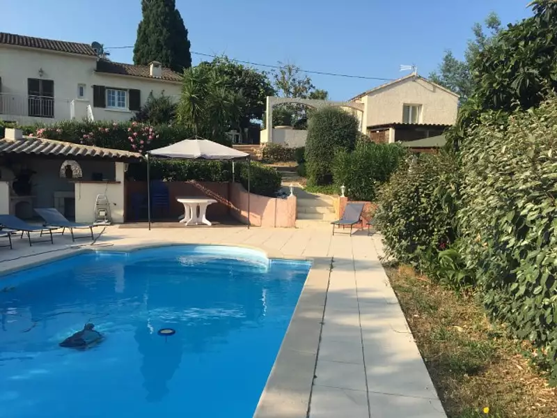 Appartement, 240 m²