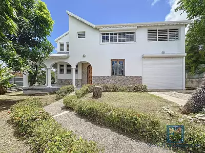 Maison, 232,86 m²