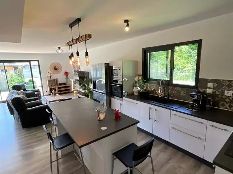 Maison, 83 m²