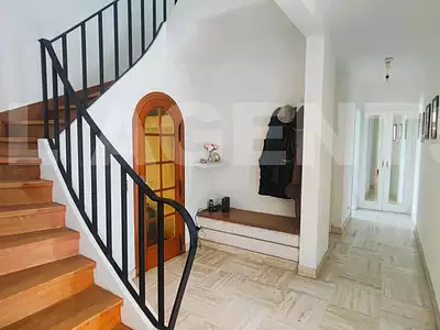 Maison, 194 m²