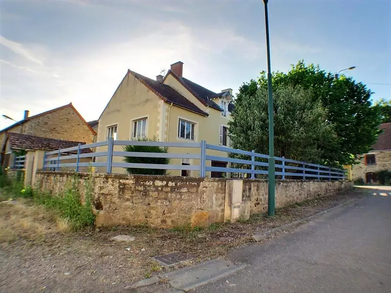 Maison, 176 m²