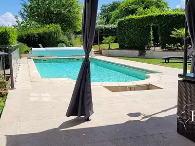 Maison, 222 m²
