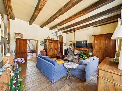 Maison, 239 m²