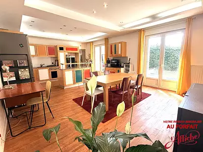 Maison, 245 m²