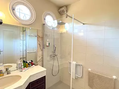 Maison, 244 m²